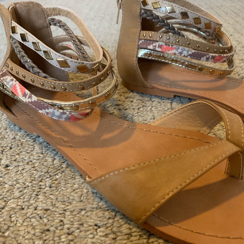 Francesca’s flats